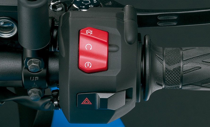 GSX-8S (16).jpg?v=1744726470